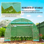 Bâche verte sur une serre tunnel avec détail du bord à enterrer