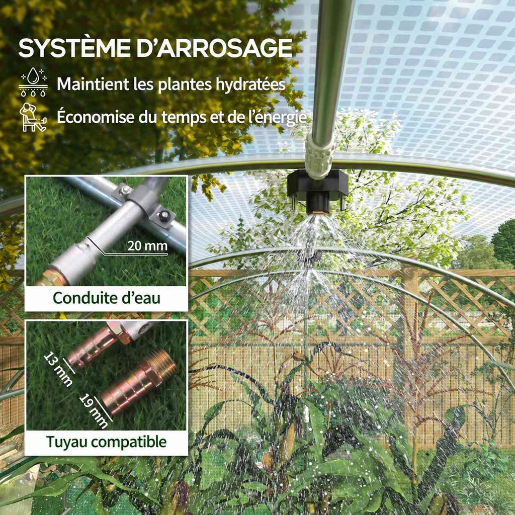Système d’arrosage fixé aux arceaux de la serre