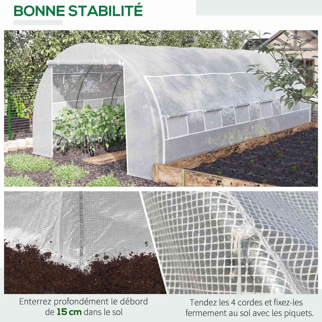 Serre blanche avec détails du bord de housse et du haubanage