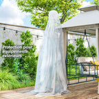 Bâche translucide couvrant un équipement extérieur sur une terrasse