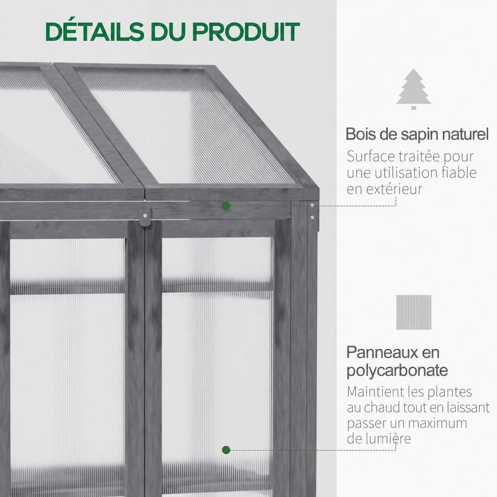 Détail du bois gris et des panneaux translucides de serre
