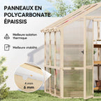 Serre en bois avec détail de l’épaisseur des panneaux de polycarbonate