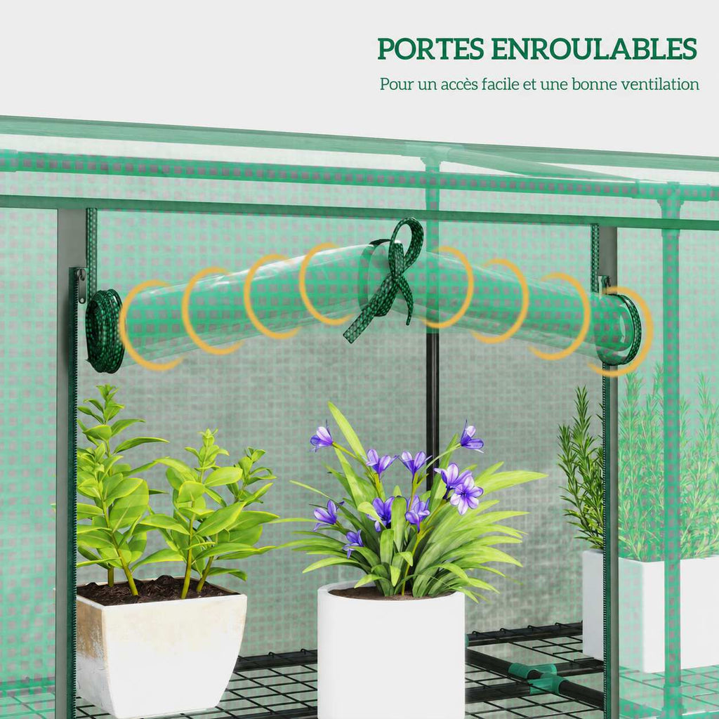 Détail d’une porte enroulable de la serre de balcon verte