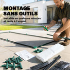 Personne assemblant les tubes et raccords de la mini-serre