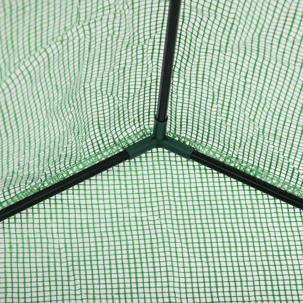 Raccord des tubes dans un angle du cadre de la petite serre
