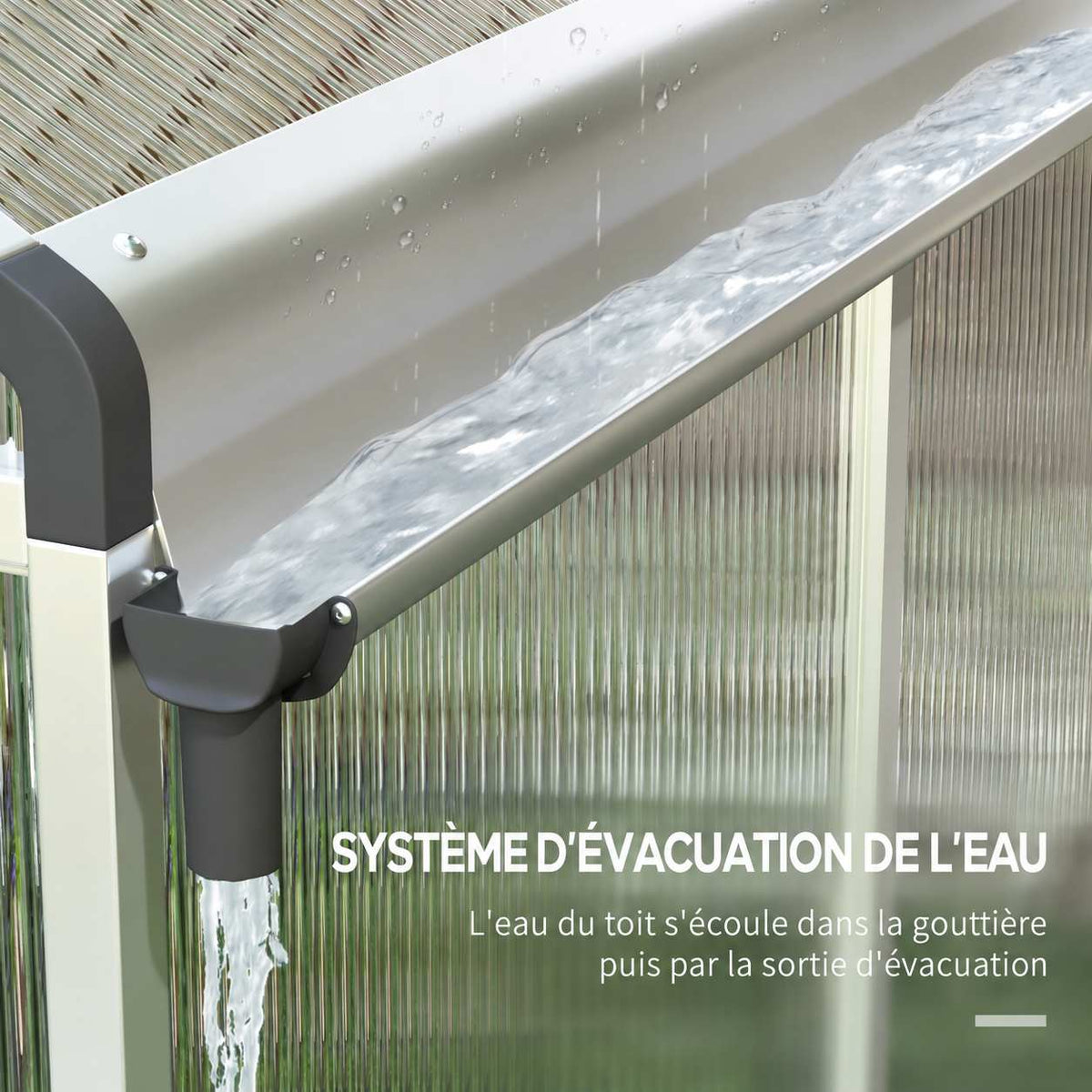 Gros plan de la gouttière évacuant l’eau de la serre