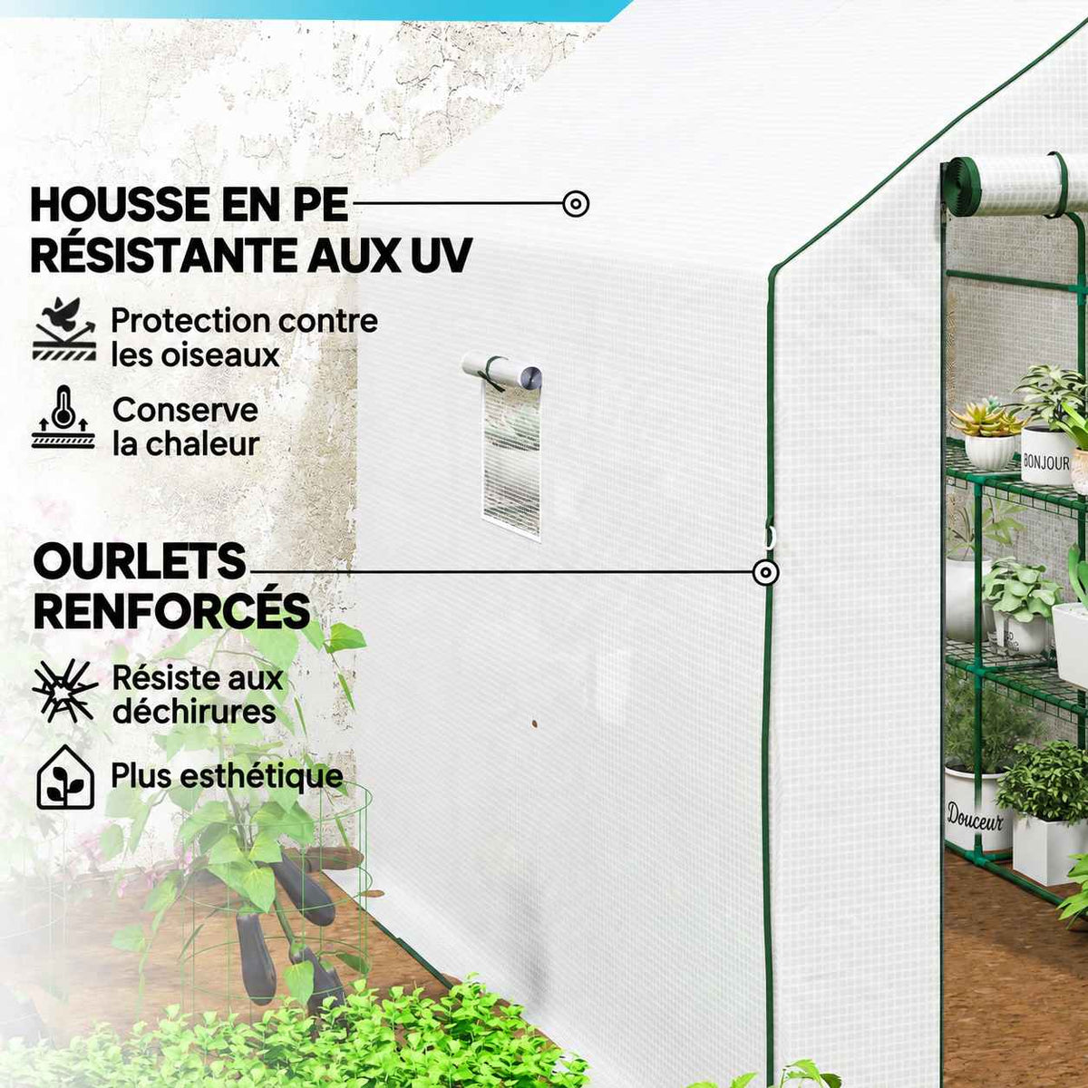 Gros plan de la housse blanche et d’une fenêtre