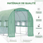 Serre verte avec détail de la housse et de l’armature