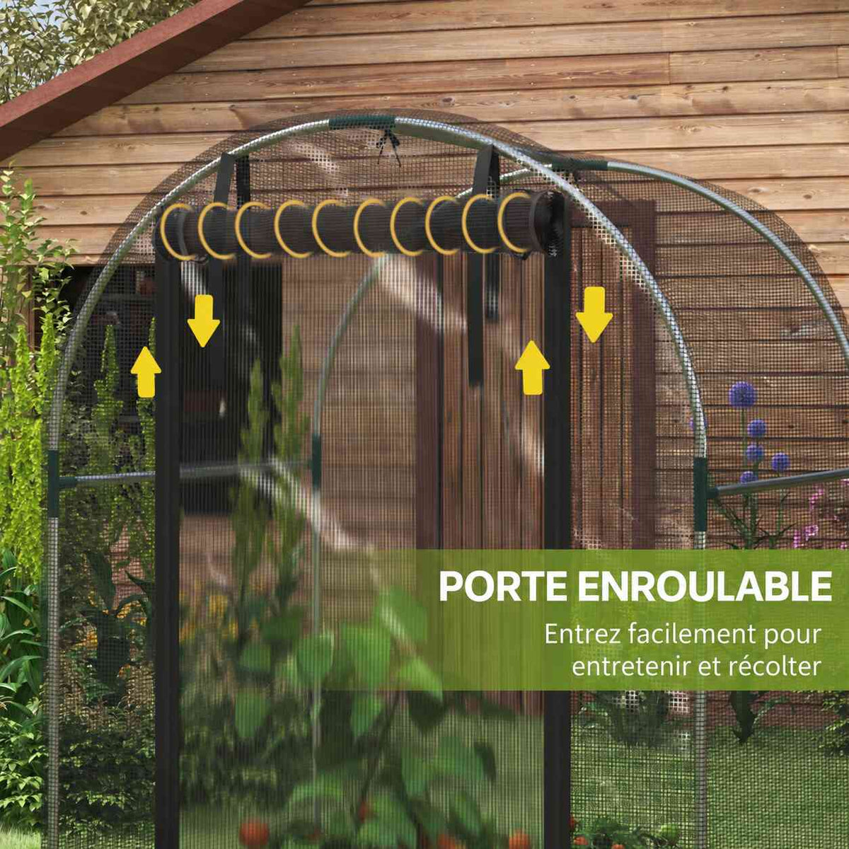 Porte enroulée de la cage fruitière noire