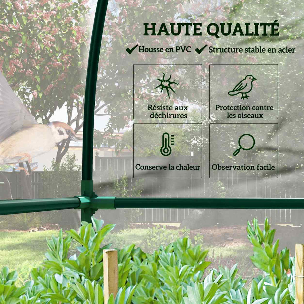 Détail de la housse transparente et d’un raccord de la serre adossée